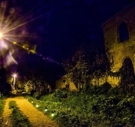 Lyxtält Jur Georgious Svätý Jur